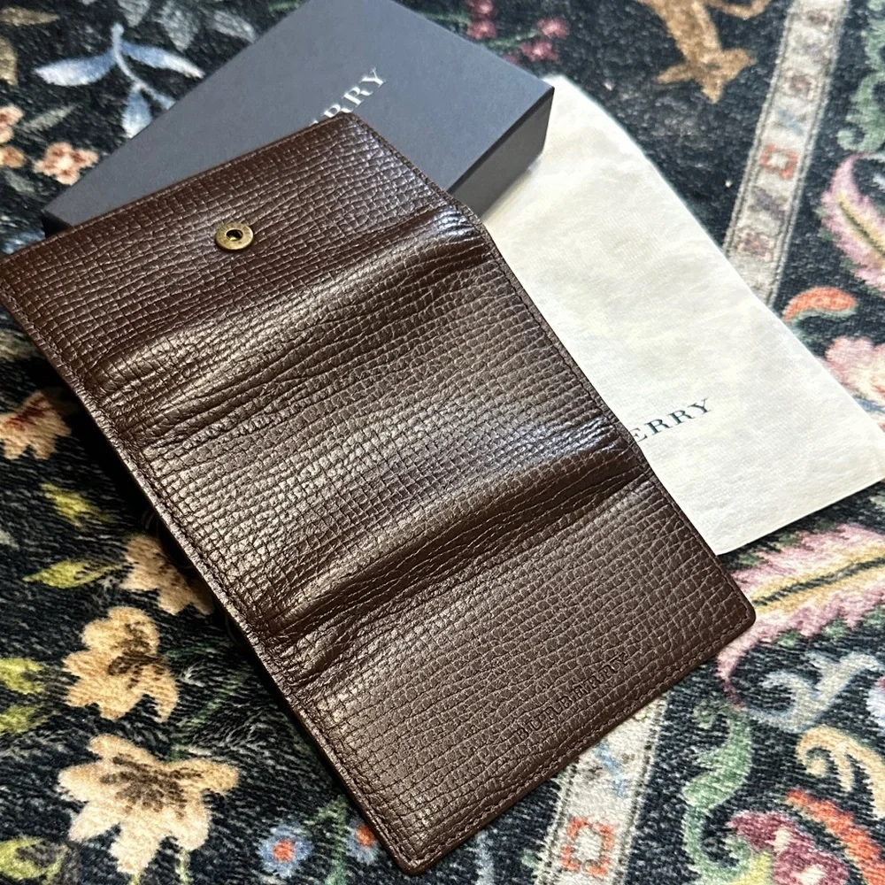 NWOT Vintage Burberry London key and card holder